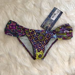 Luli fama moderate coverage bottoms